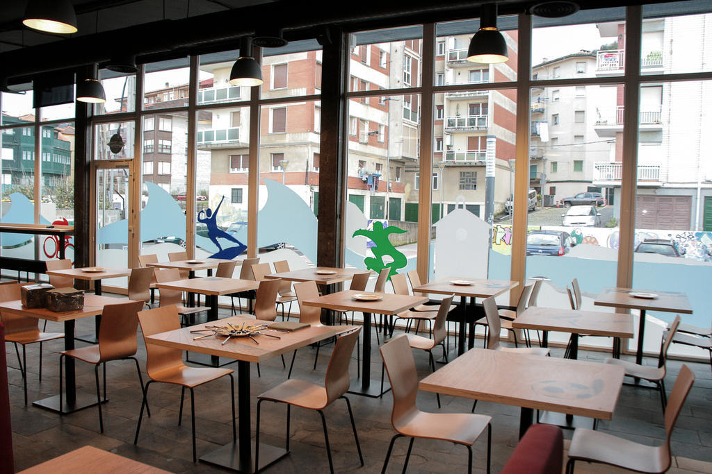 Hostel & Sports Cafe Mundaka